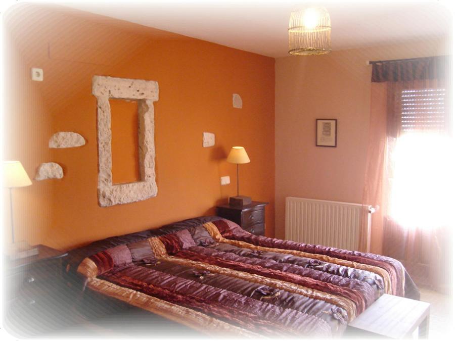 La Noguera De Socasa Country house *